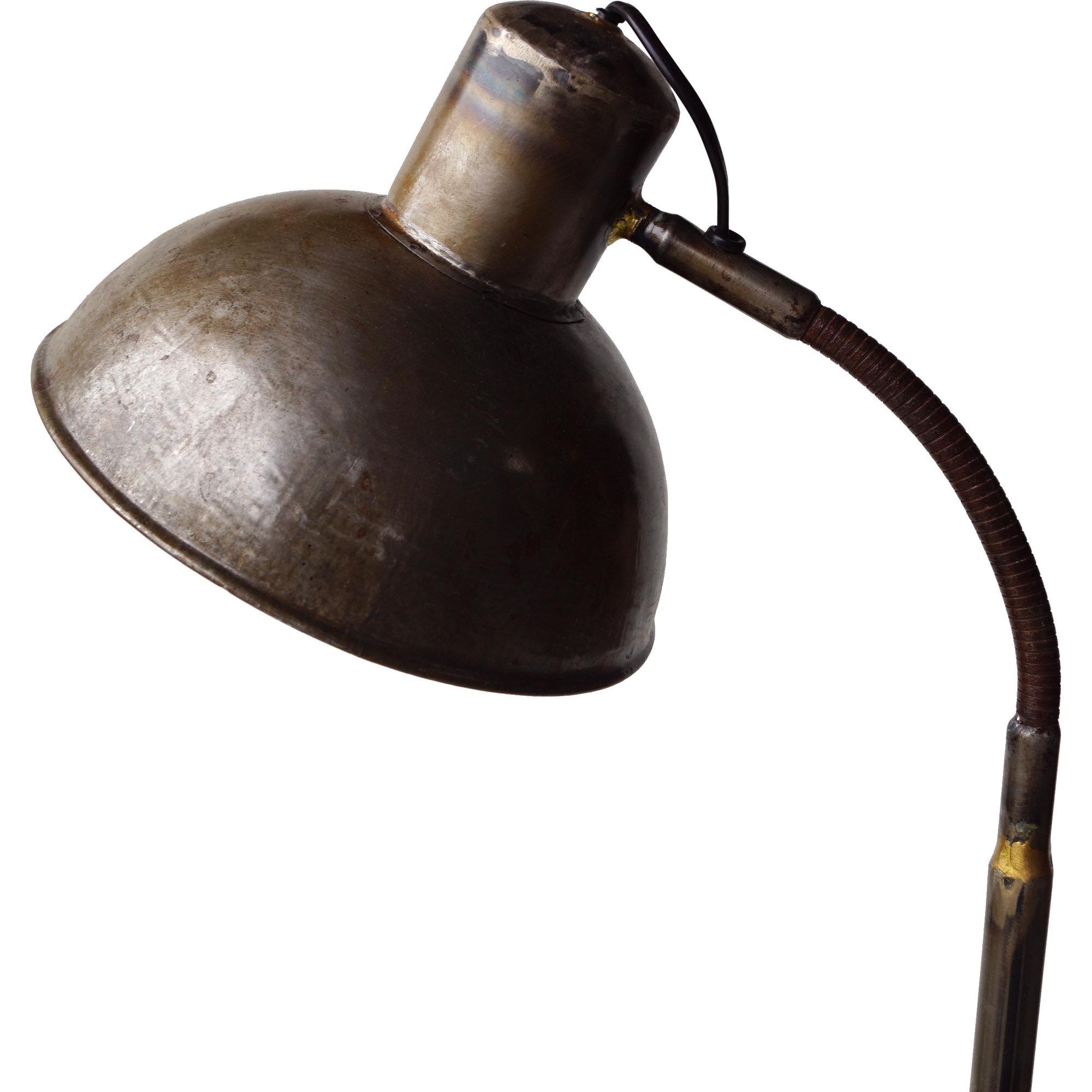  Walentin gulvlampe i jern med skøn finish fra Trademark Living i Jern (Varenr: M08260)
