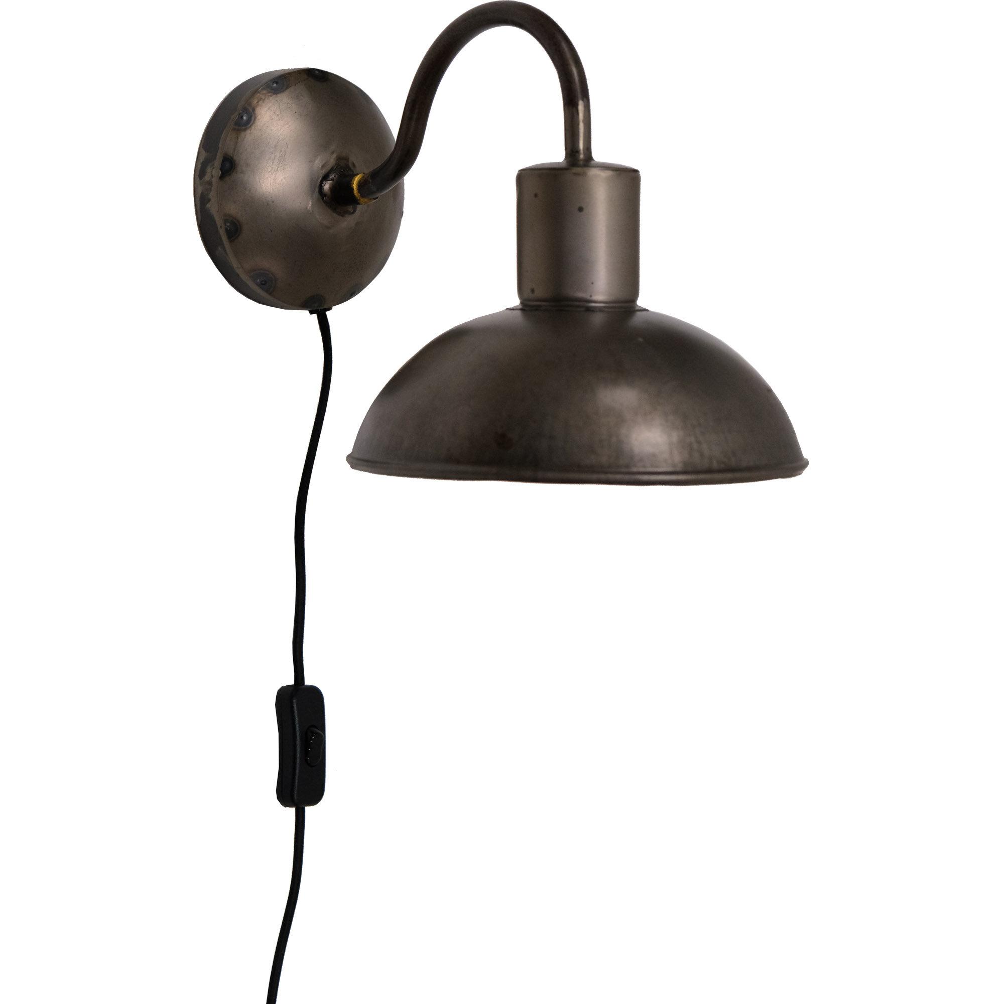  Wallentin væglampe med et fint enkelt look og cool finish fra Trademark Living i Jern (Varenr: M08255)