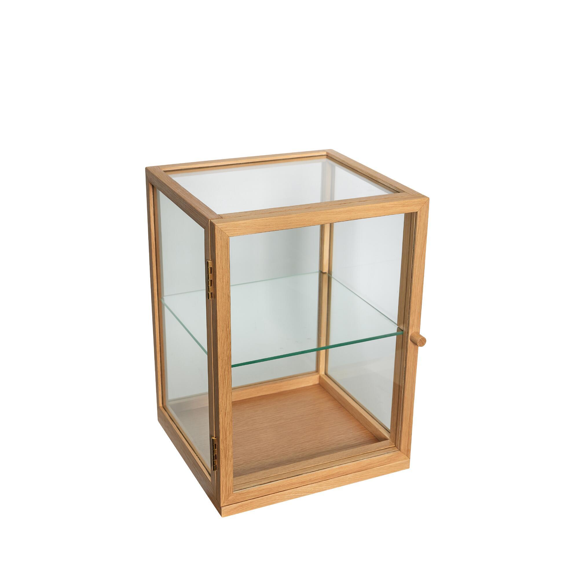  Poetic Udstillingsmontre Small Natur fra Hübsch Interiør i Glas, MDF, Egetræsfiner, Egetræ (Varenr: 882007)