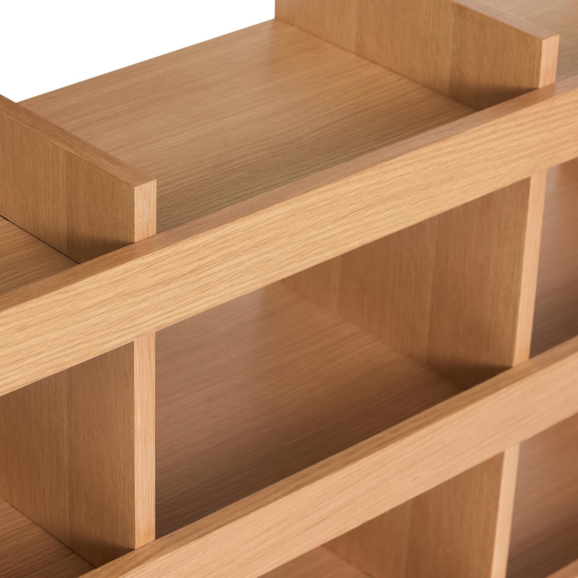  Momentum Reol Natur fra Hübsch Interiør i MDF, Egetræsfiner (Varenr: 882010)
