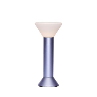  Flash Transportabel Lampe Metallic Purple fra Hübsch Interiør i Glas, Jern (Varenr: 962012)