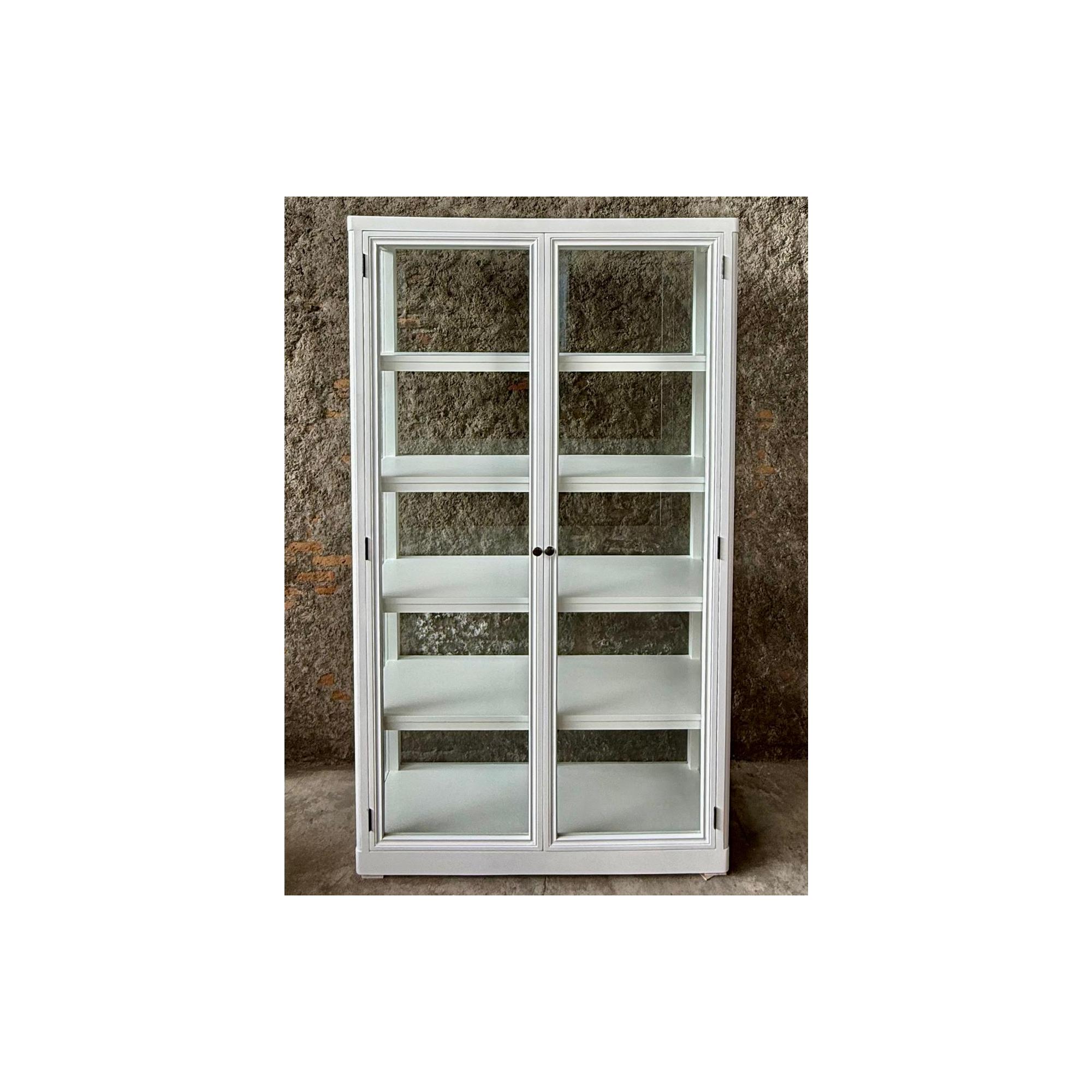  Vitrineskab med glas på alle 4 siderne - Dixie - hvidt og bredt fra by Hornsleth i Mahogni (Varenr: SUS720 - W)